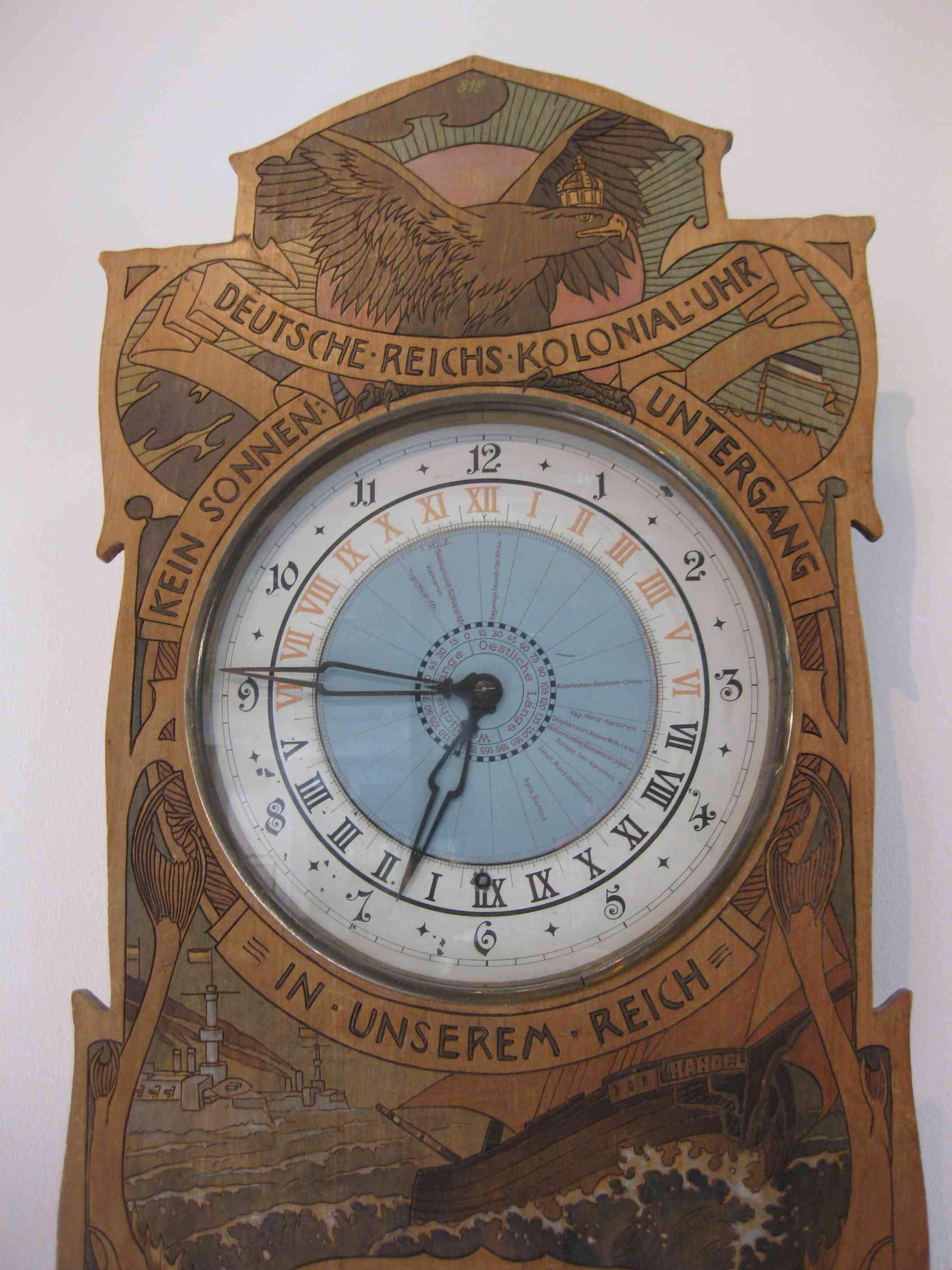 Deutsche Reichs-Kolonial-Uhr, gesehen im Deutschen Uhrenmuseum in Furtwangen