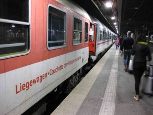 Deutscher Liegewagen im Hauptbahnhof München